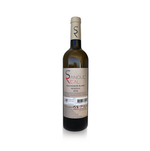 Load image into Gallery viewer, NEW - SUSTAINABLY PRODUCED - Silver Medal - Sauvignon Blanc Reserva 2019 from Sangue Real - 15%